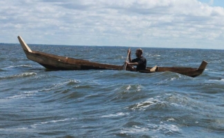 Історична реконструкція маневицького човна і проблеми вивчення середньовічних водних транспортних засобів на території України